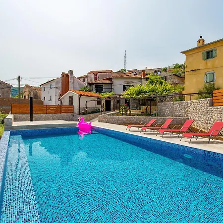 Mit Grossem Garten Und Pool Casa de Férias *